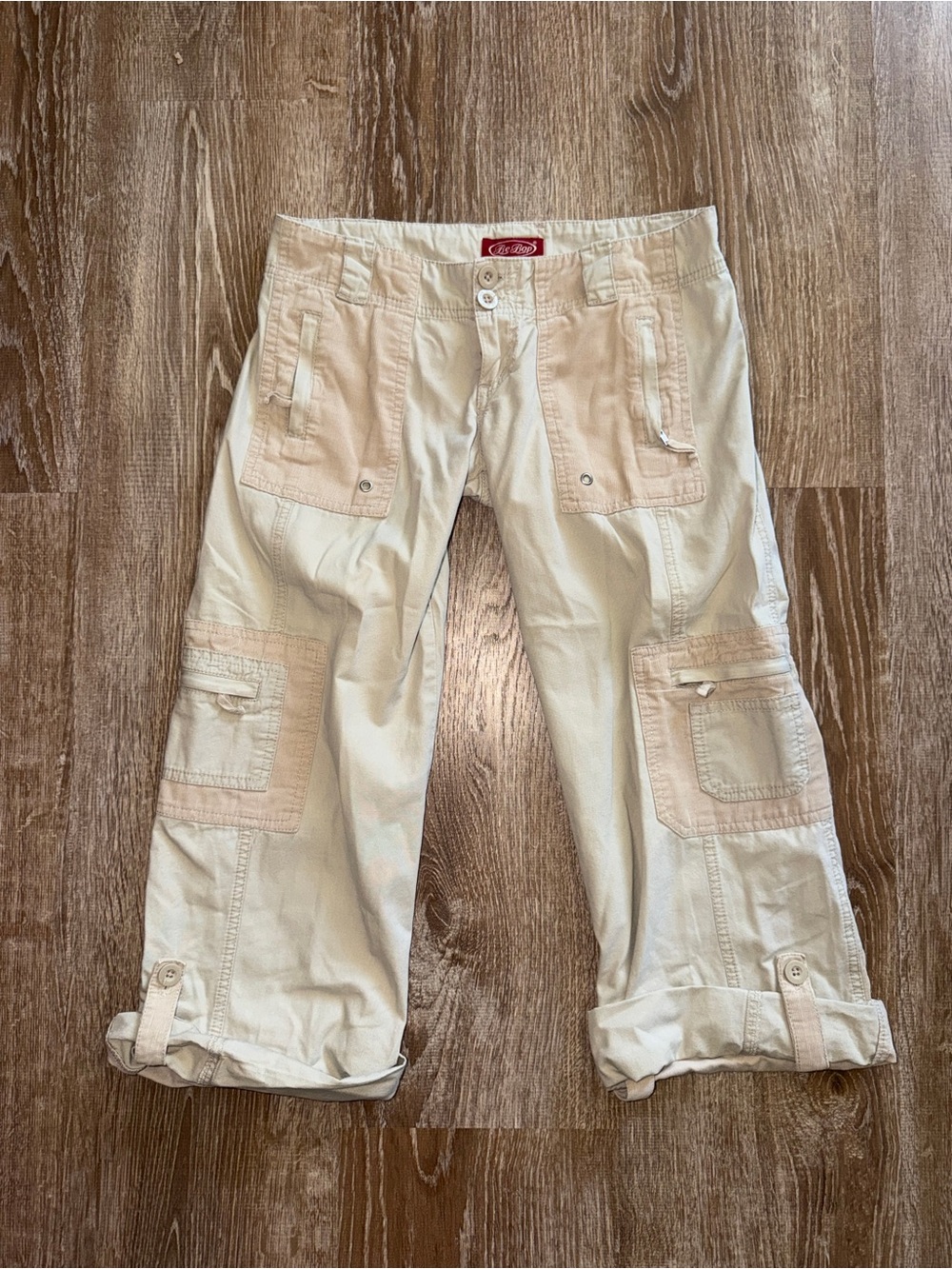 Vintage Y2K Cream Cargo Capris - Casual Pocket Pants